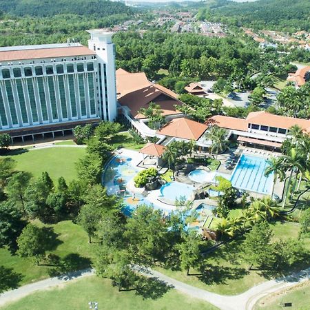 Nilai Springs Resort Hotel Eksteriør bilde