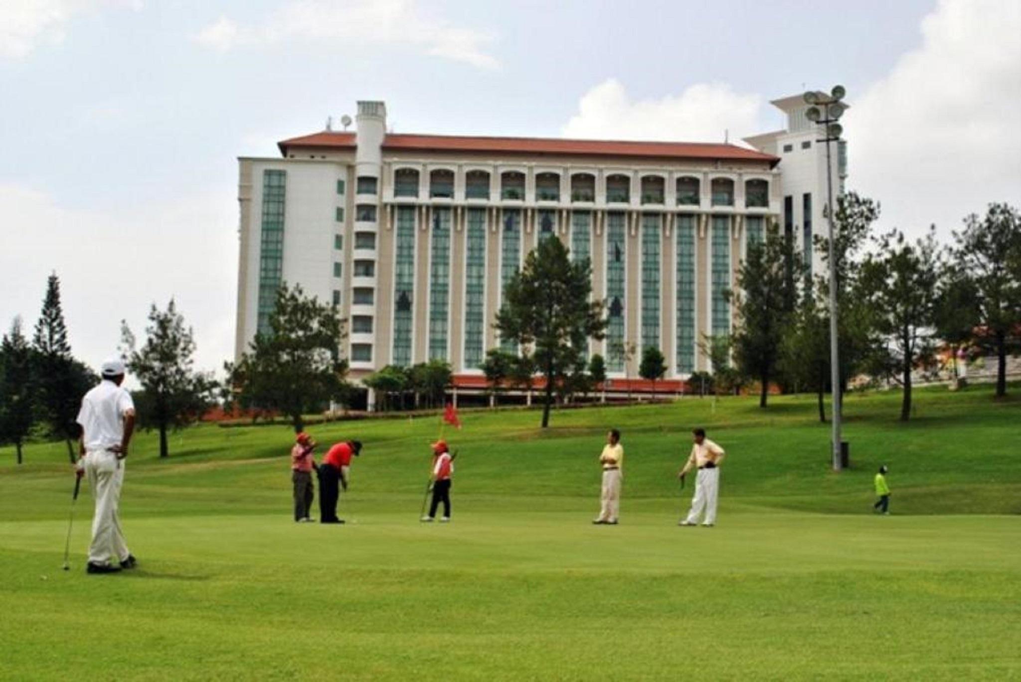 Nilai Springs Resort Hotel Eksteriør bilde