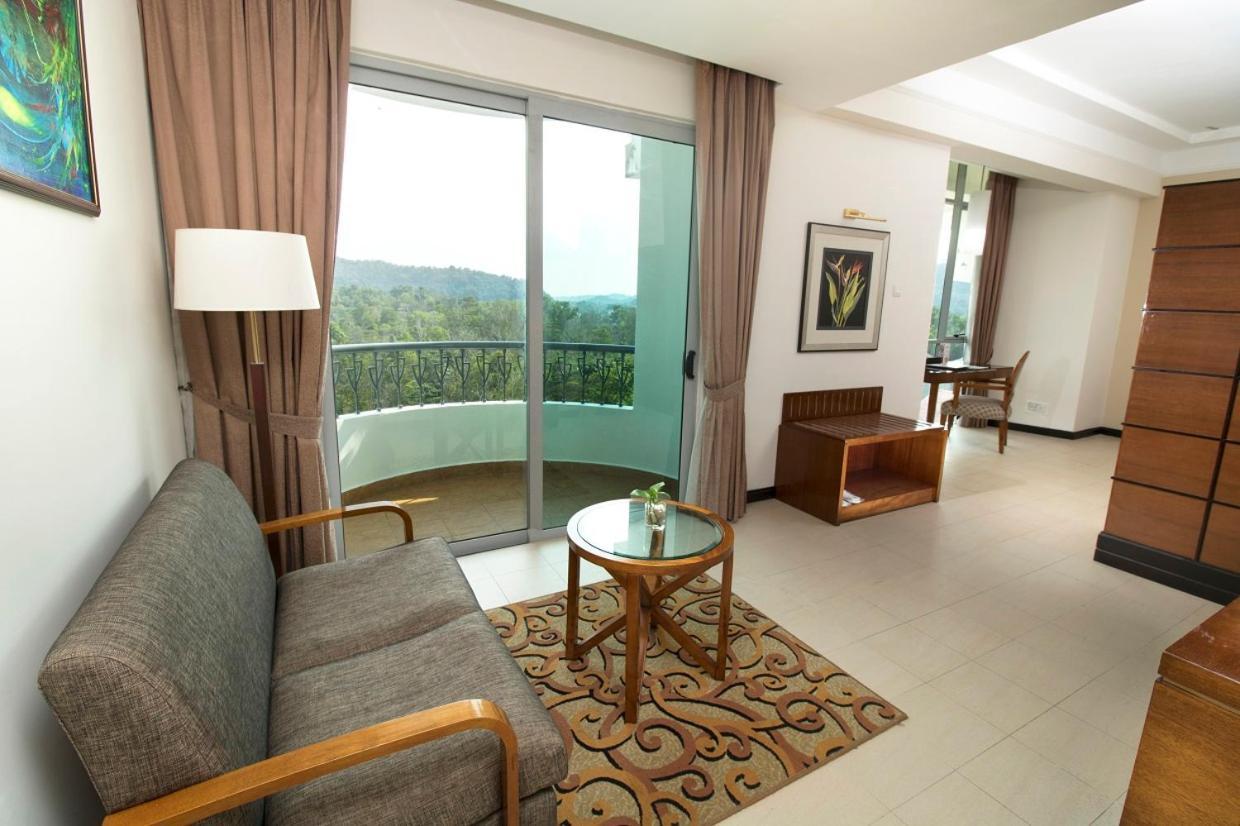 Nilai Springs Resort Hotel Eksteriør bilde