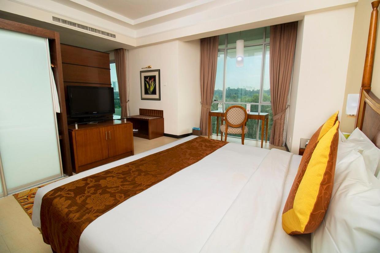 Nilai Springs Resort Hotel Eksteriør bilde