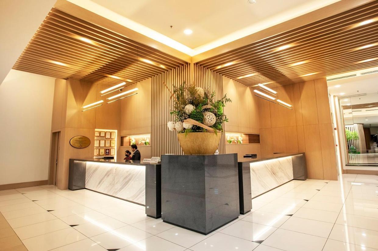 Nilai Springs Resort Hotel Eksteriør bilde